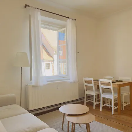 75 V Centru Krumlova * Český Krumlov